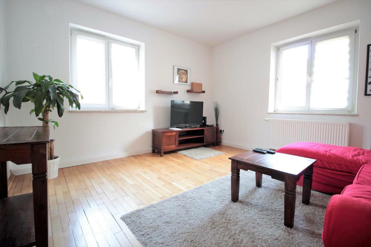 Charming 3-Bedroom Apartment With Parking Lot 뷔르츠부르크 외부 사진