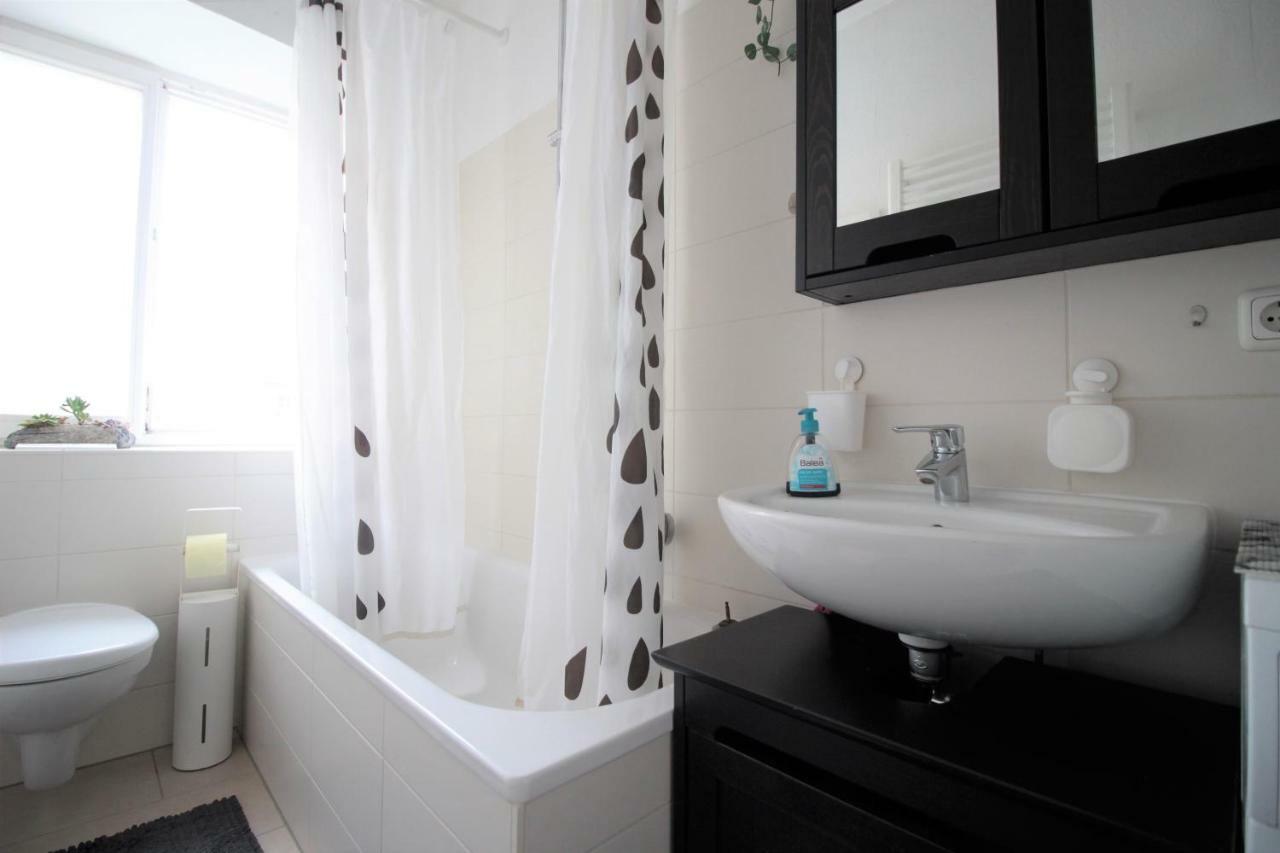 Charming 3-Bedroom Apartment With Parking Lot 뷔르츠부르크 외부 사진